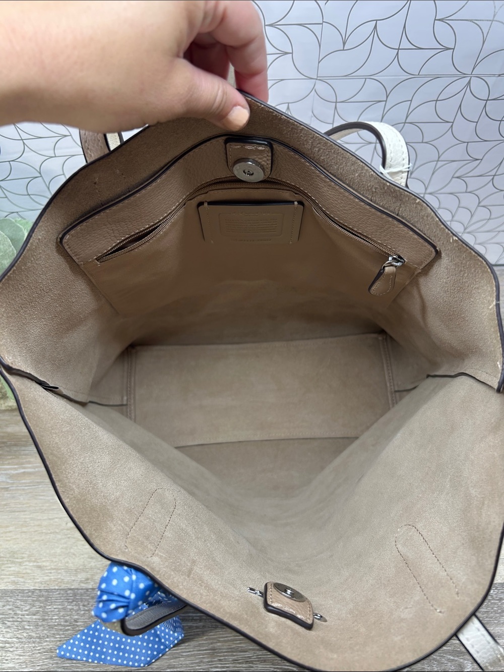 0636 Coach Leather Tote Bag in Cream 269130636 - Picture 4 of 14